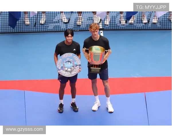 辛纳连胜不败第三次闯入中网男单决赛 力争首冠再创辉煌 辛纳连胜不败第三次闯入中网男单决赛 力争首冠再创辉煌