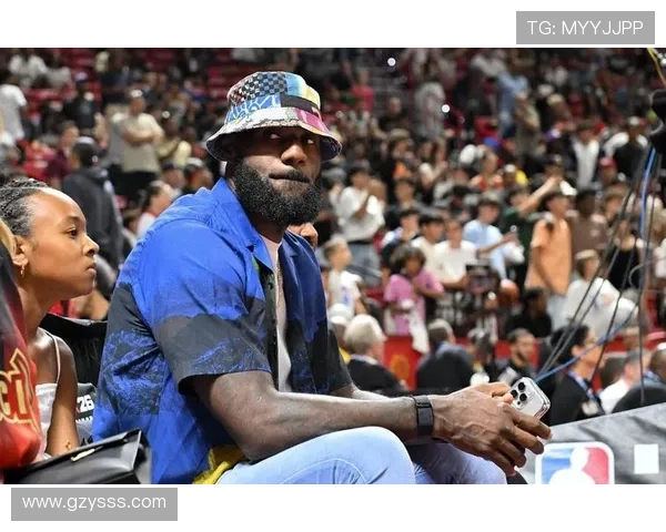 帕金斯指出詹姆斯身体信号显现伤病困扰已持续三年需考虑退役